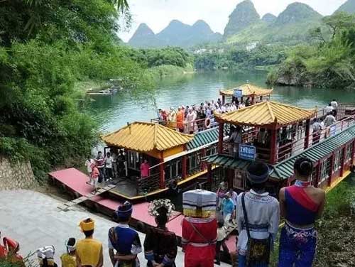 【御旅知行 壮族歌圩节】广西宜州盛会3天刘三姐歌圩节 流河寨景区